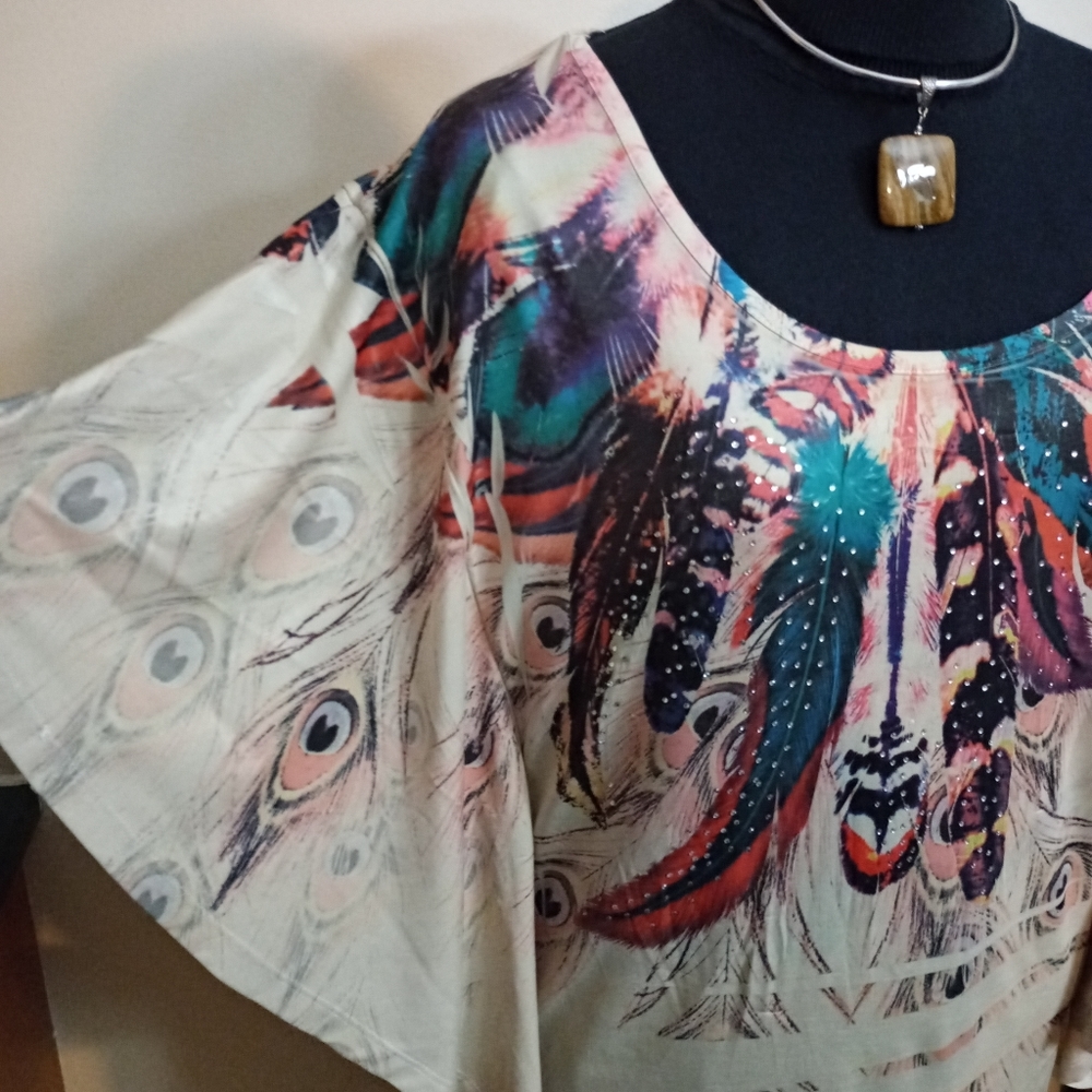 Winged arm feather pattern top 2x